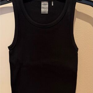 Aritzia Sunday Best Women's Black Ribbed Tank Top